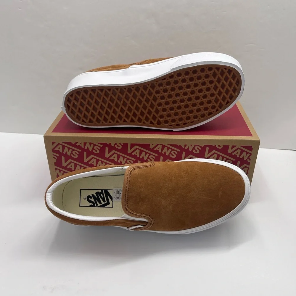 Vans Classic Slip-On Stackform Nubuck Chipmunk VN000CN1GWT Platform Sneakers